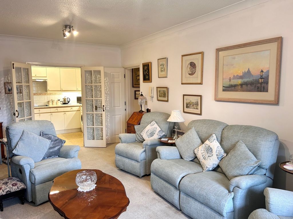 Property photo 3 of 15