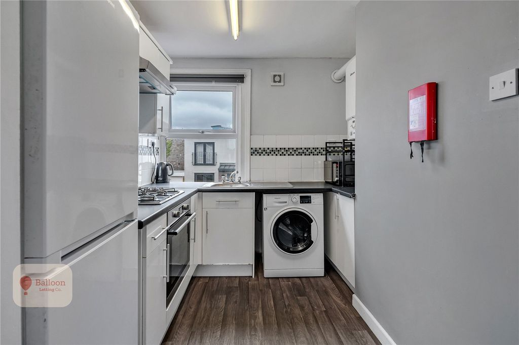 Property photo 3 of 13 Picture No. 29