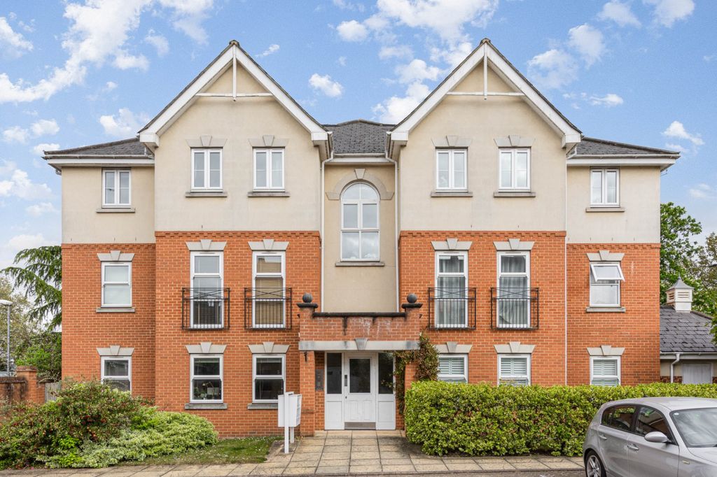 Property photo 1 of 6