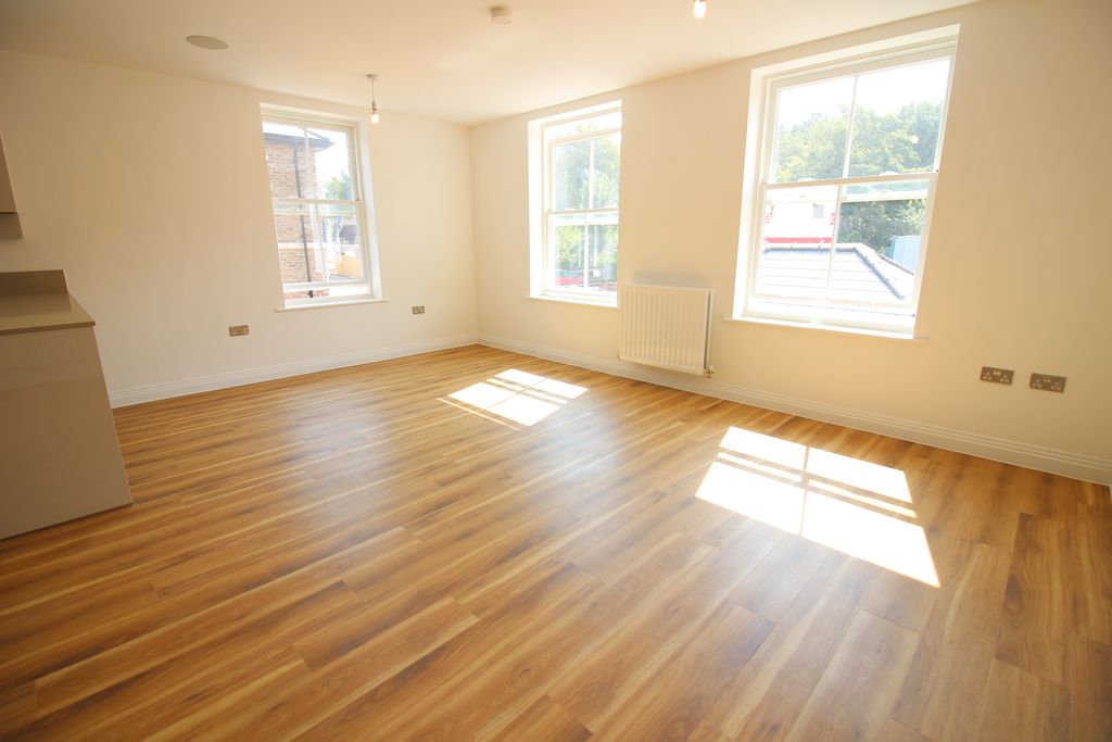 Property photo 3 of 8 17 Waterhouse Place