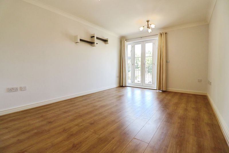 Property photo 3 of 16 Photo 16