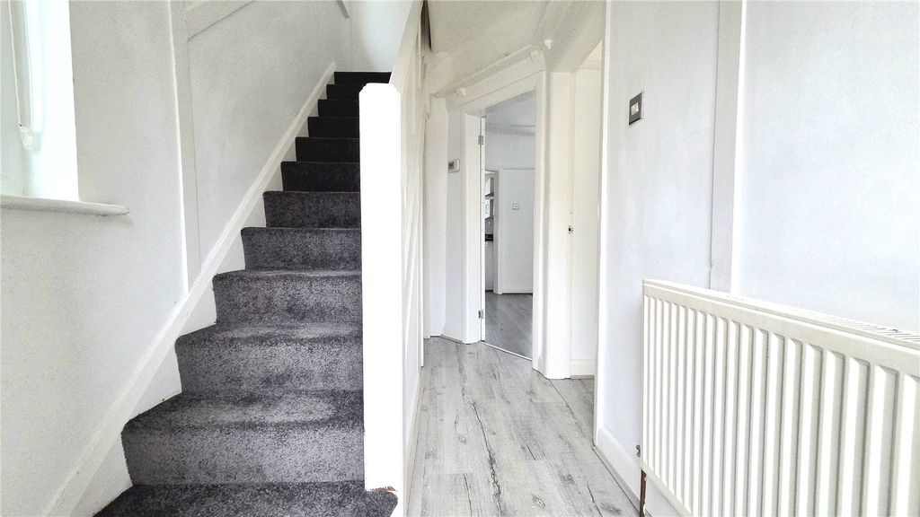 Property photo 2 of 15 Picture No. 13