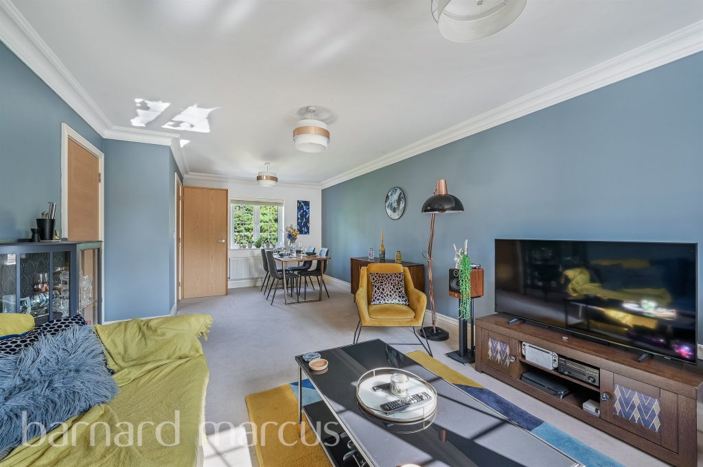 Property photo 3 of 9