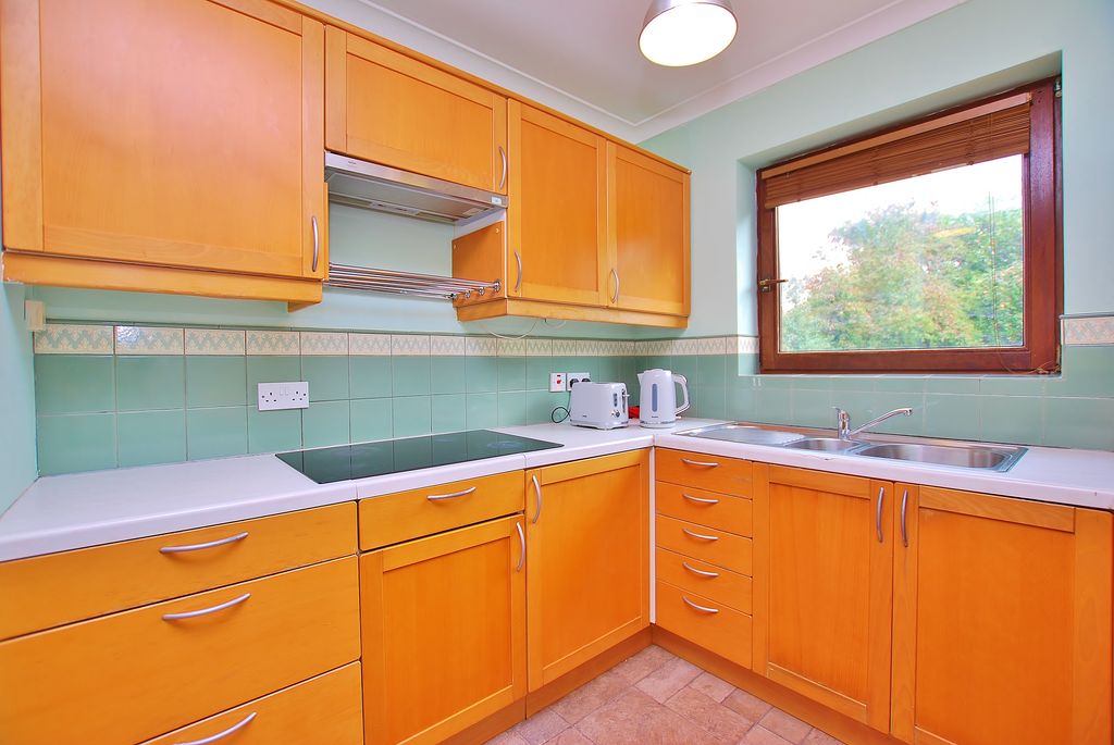 Property photo 3 of 13 Photo 02