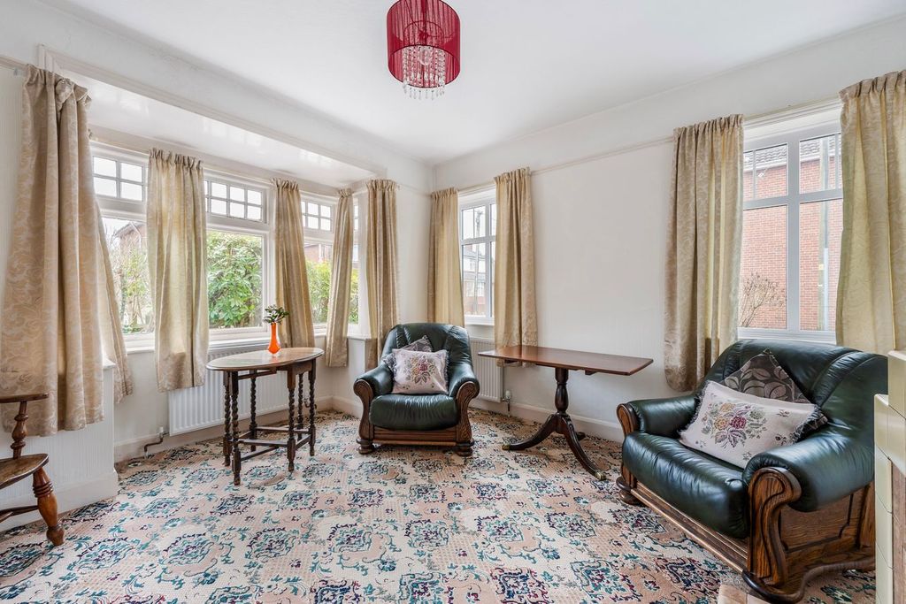 Property photo 2 of 18