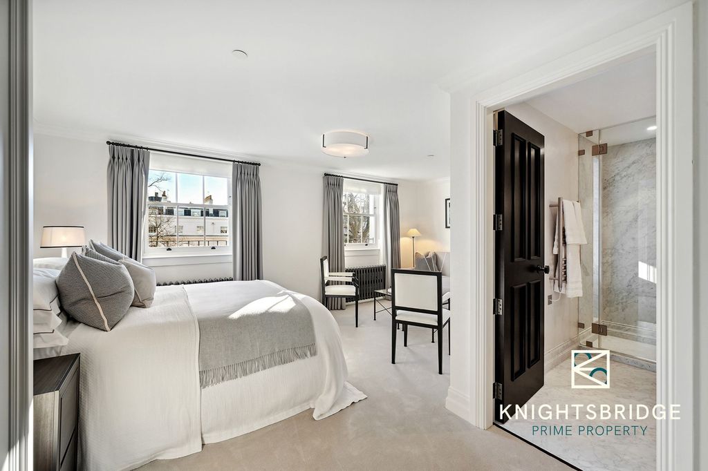 Additional image 42 of 6 bed property to rentChester Square, London SW1W