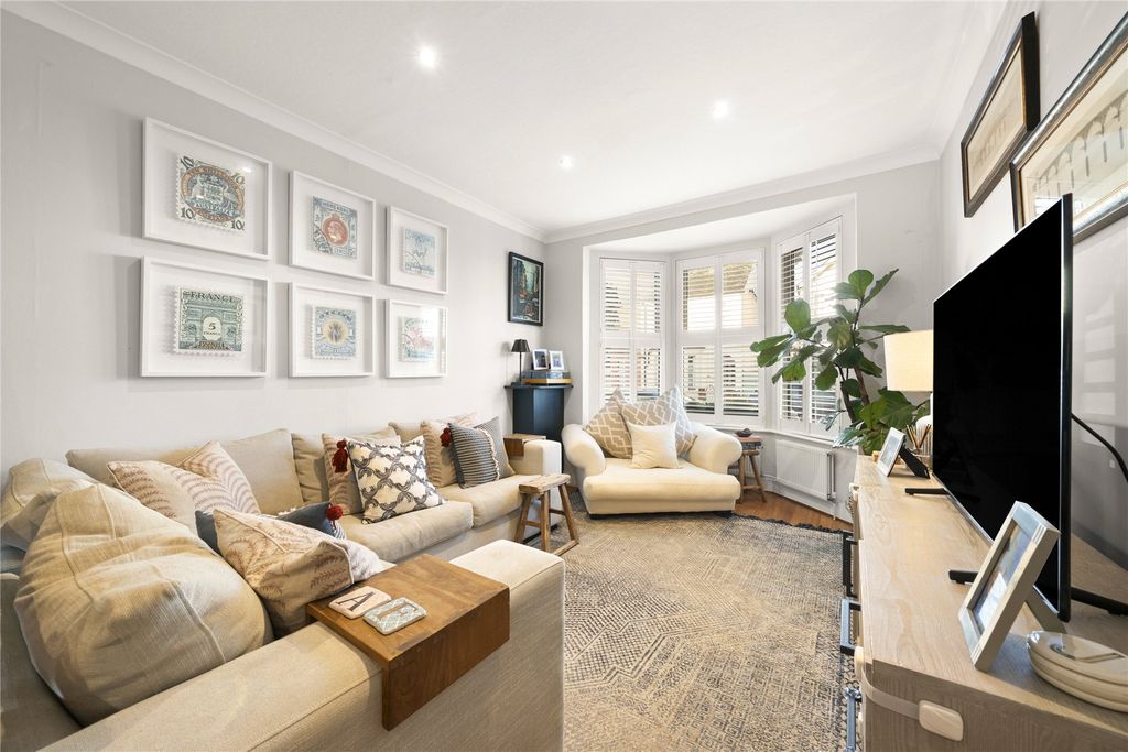 Property photo 2 of 14 Picture No. 10