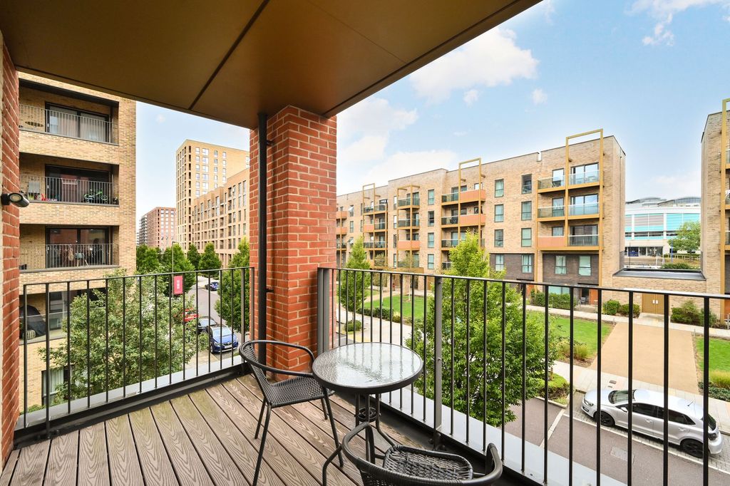 Property photo 3 of 6