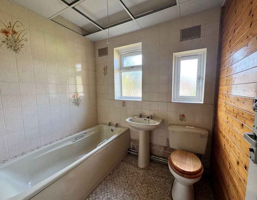 Property photo 3 of 3