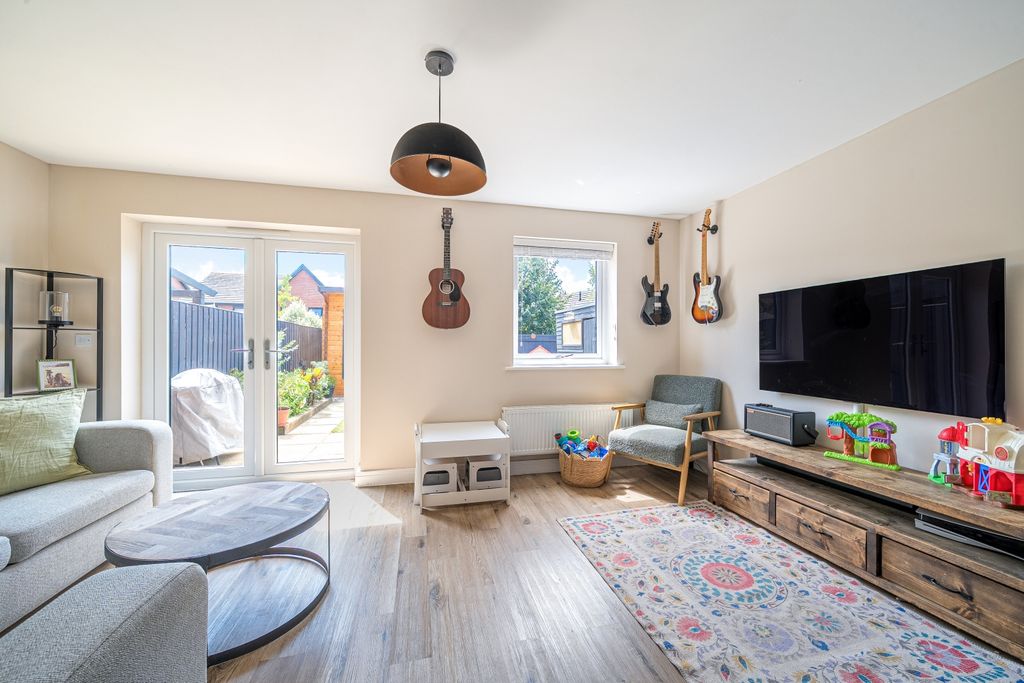 Property photo 3 of 22 1493582 (14)
