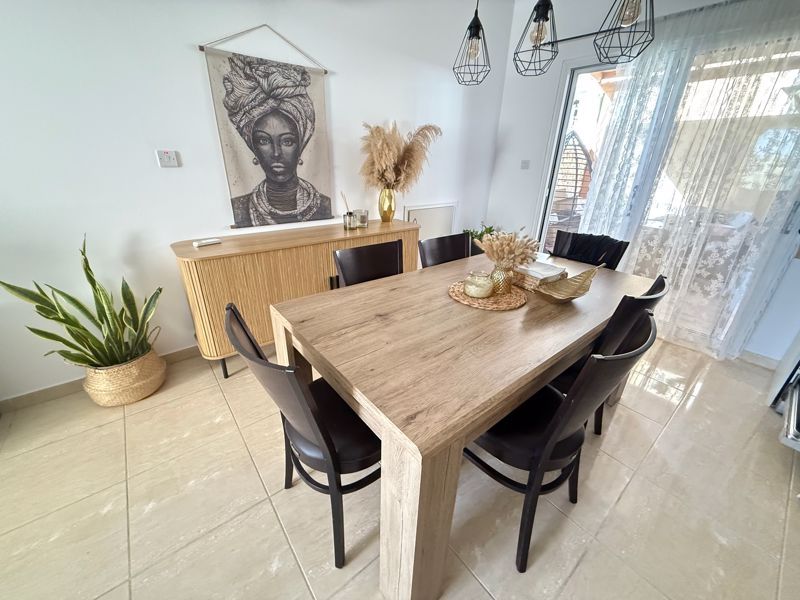 Property photo 2 of 30 Dining Area