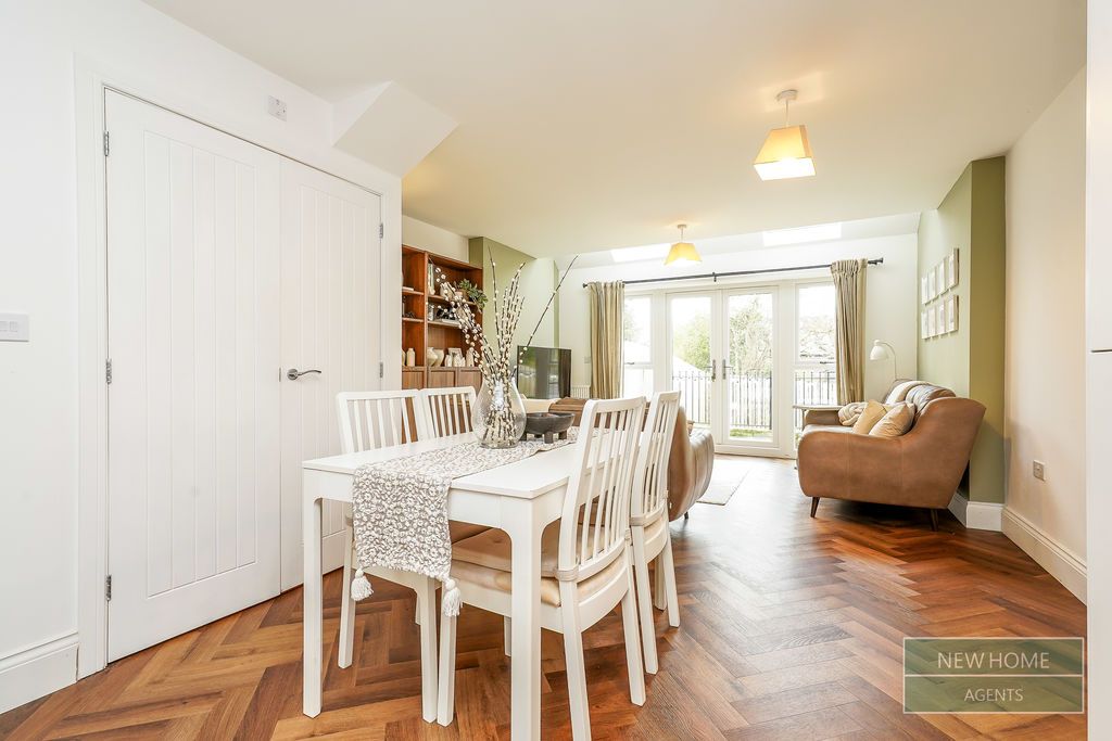 Property photo 3 of 20 Photo 11