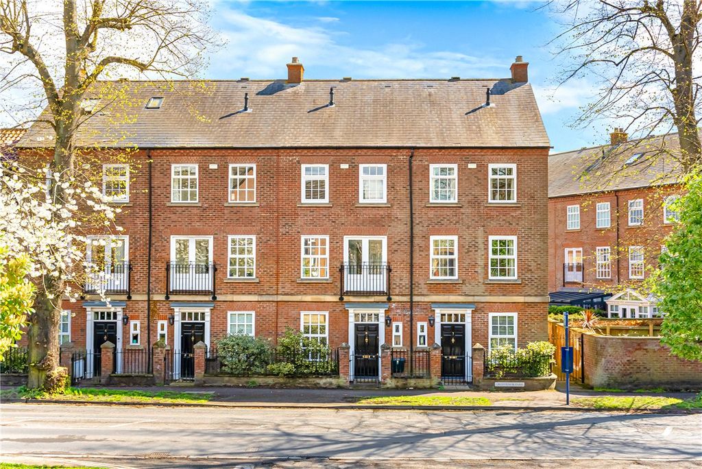 Property photo 1 of 14 Picture No. 30