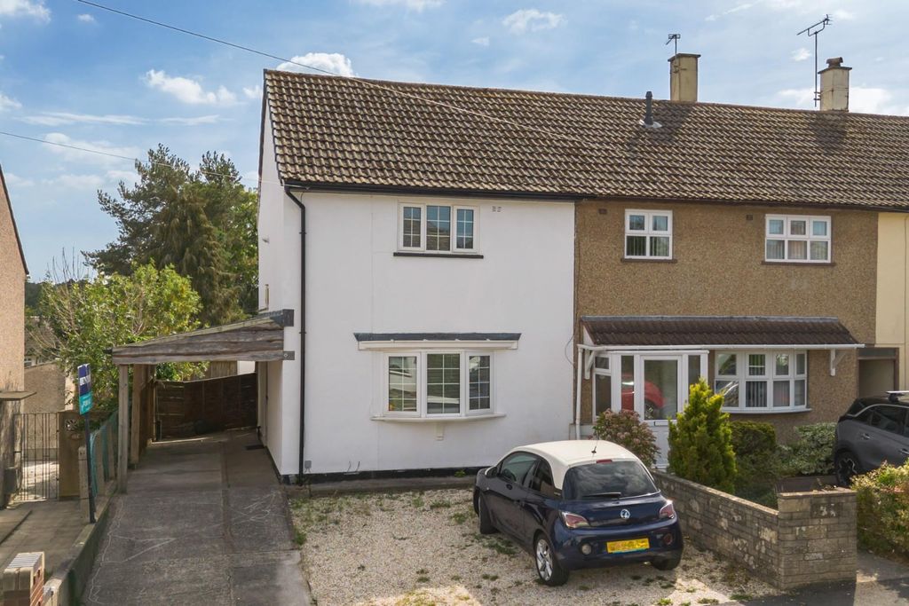 Property photo 1 of 18 Dutton Road (26 Of 28).Jpg