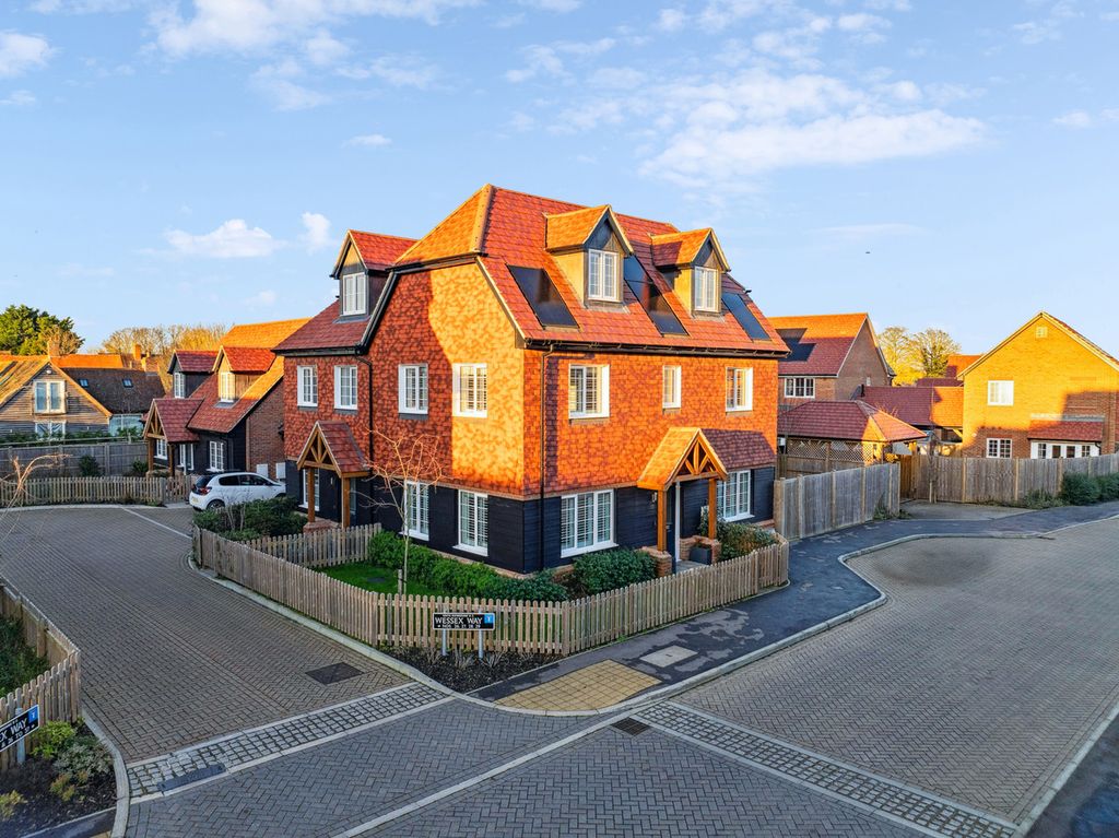 Property photo 1 of 18