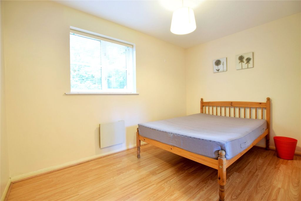 Property photo 3 of 6 Bedroom