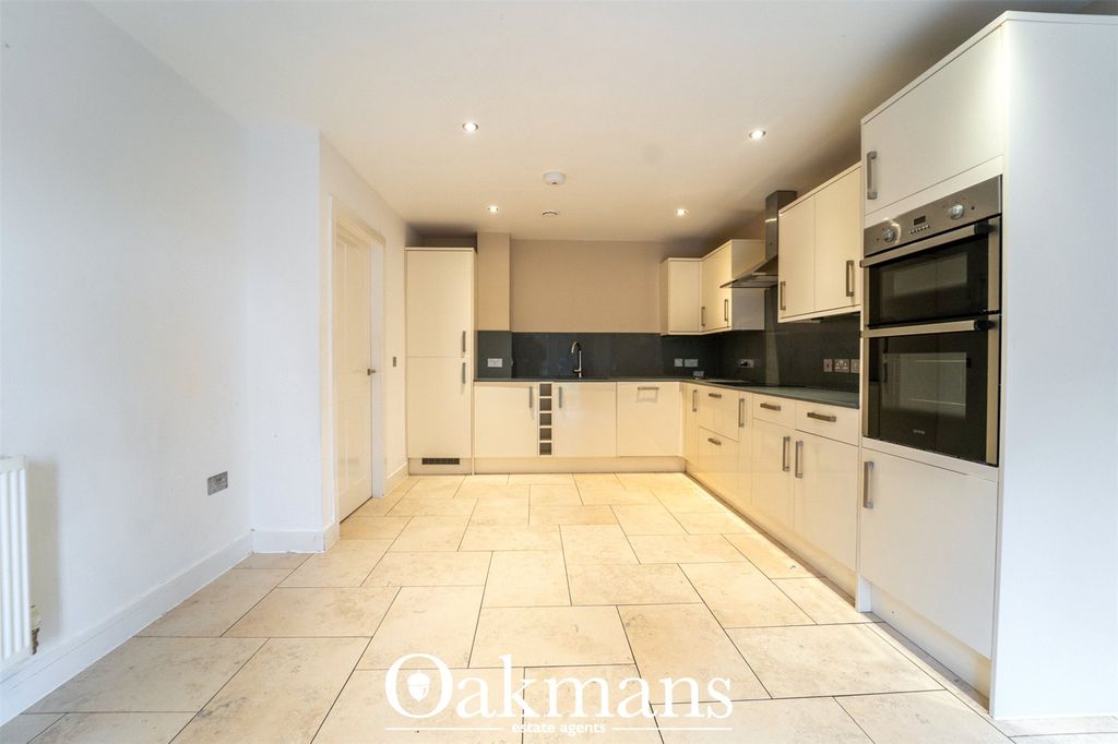 Property photo 3 of 25 Picture No. 27