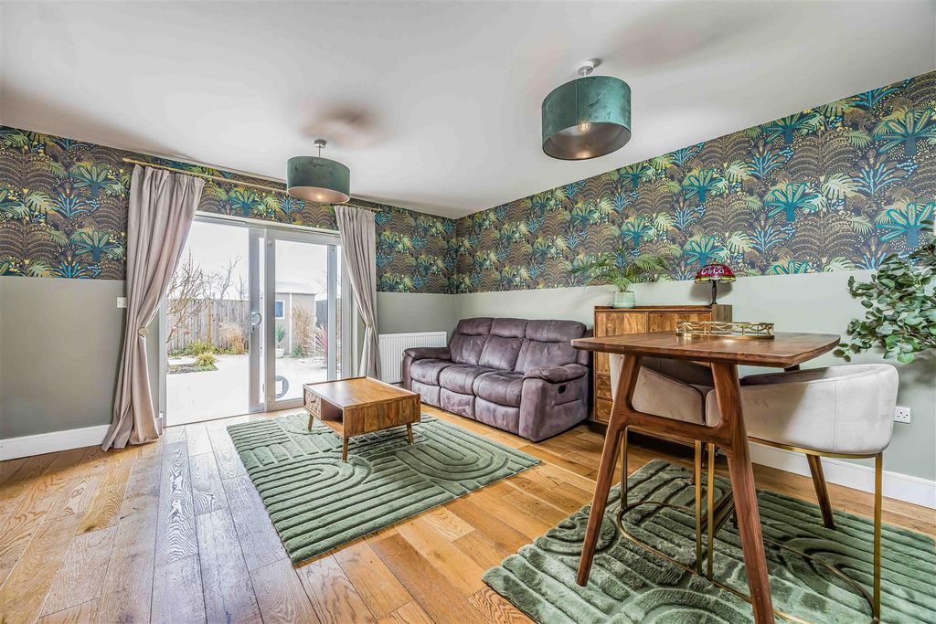 Property photo 3 of 25 8 Orchard Place, Shripney Road, Bognor Regis-Small