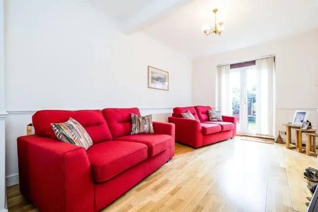 Property photo 3 of 11 Gallery