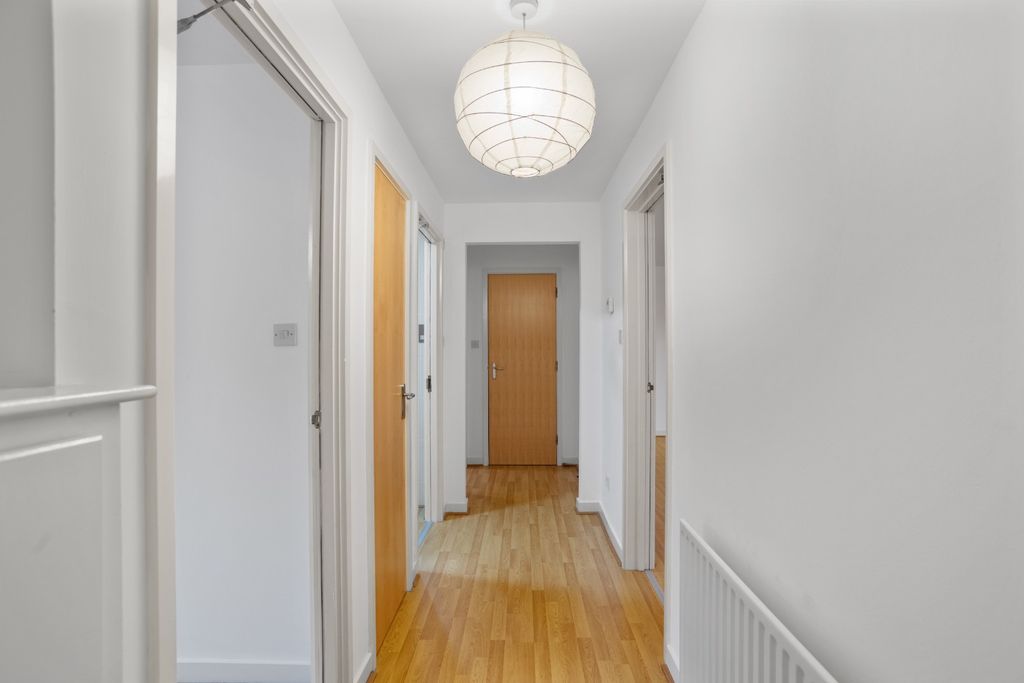 Property photo 3 of 16 4790103