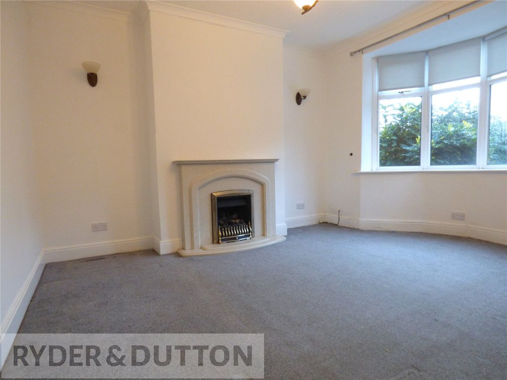 Property photo 2 of 21 Lounge