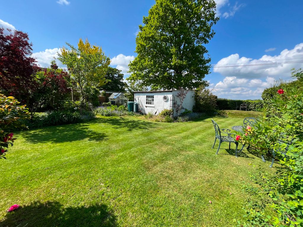 Property photo 3 of 35