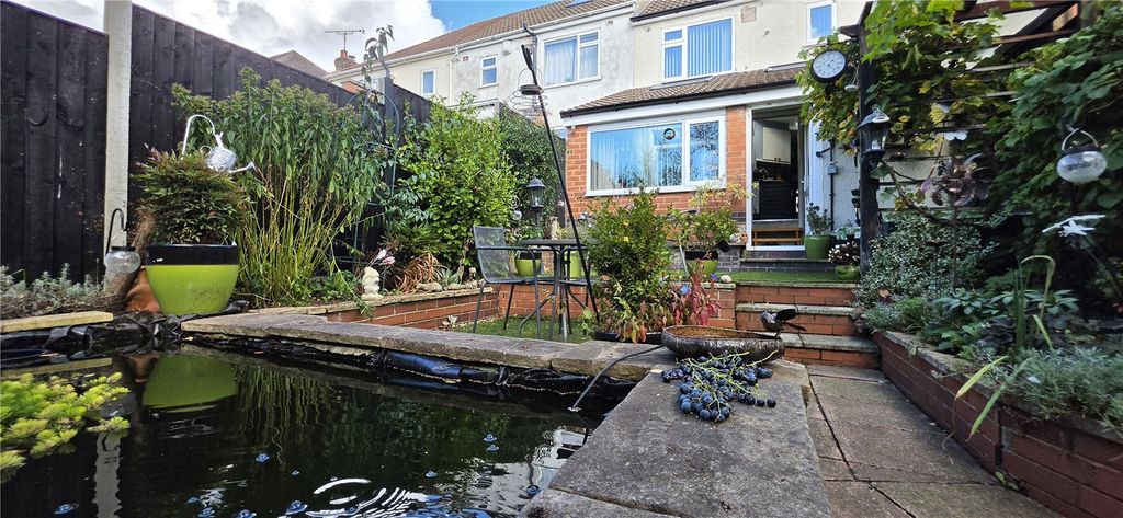 Property photo 2 of 29 Picture No. 10