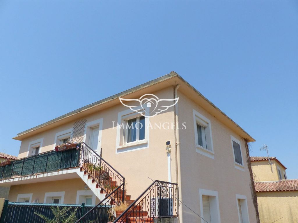 Property photo 1 of 14 4-Room Apartment Of 101 m² On The Top Floor