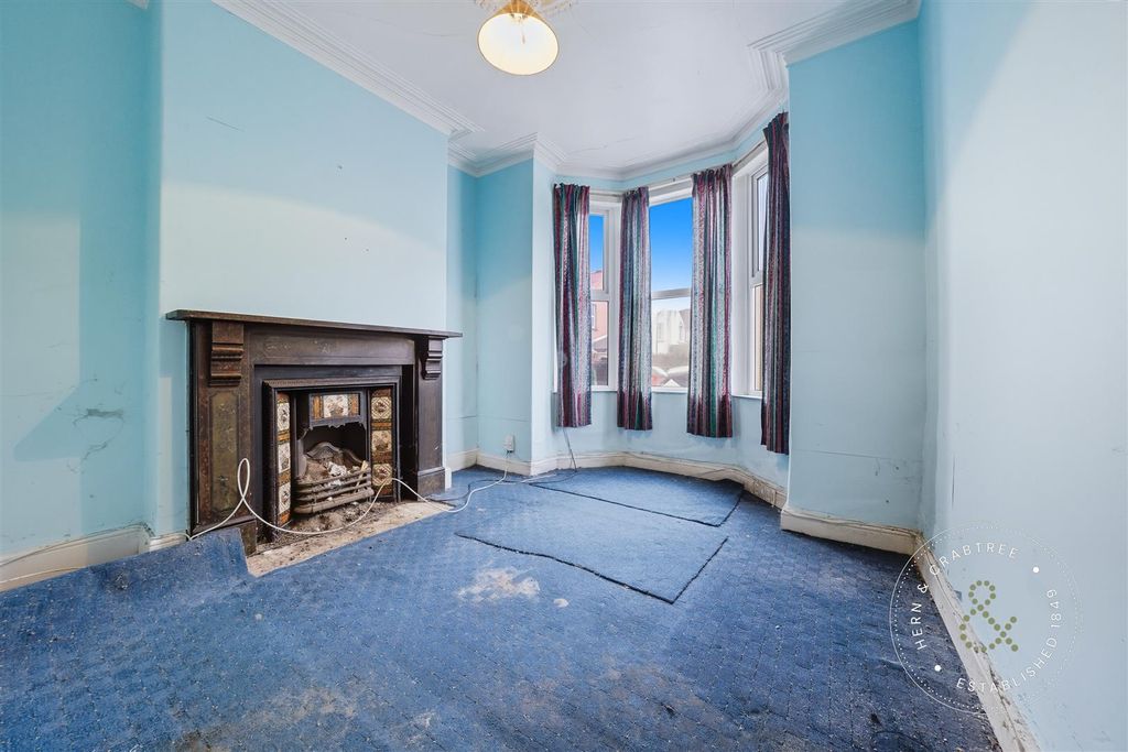 Property photo 2 of 24 Hern Crabtree-1359.Jpg