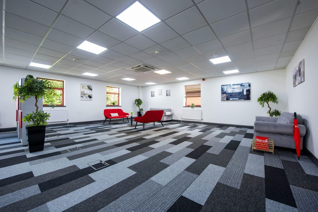 Property photo 2 of 6 Samt6811.Jpg