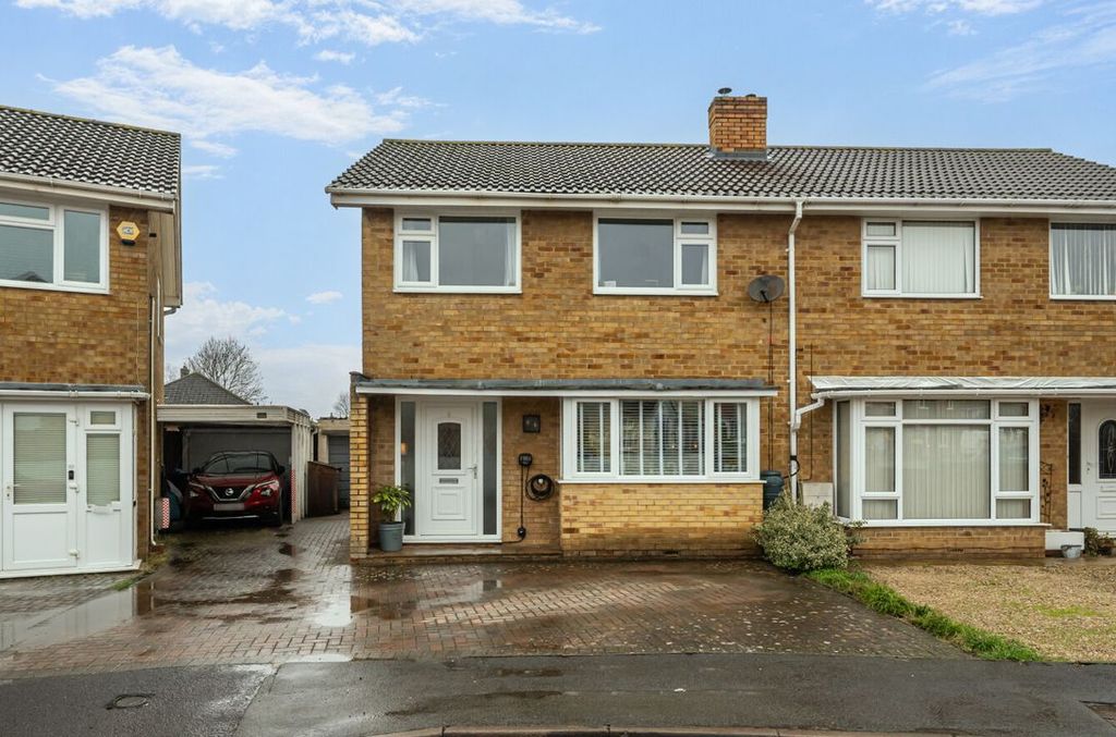 Property photo 1 of 11 140518326981F12A9253E