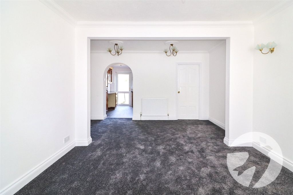 Property photo 3 of 13 Picture No. 32