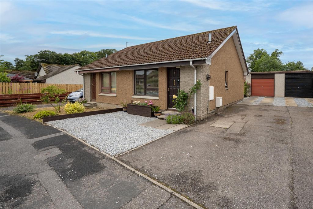 Property photo 1 of 11 1-20-Lochlann-Road-Inverness-IV27Hb.Jpg