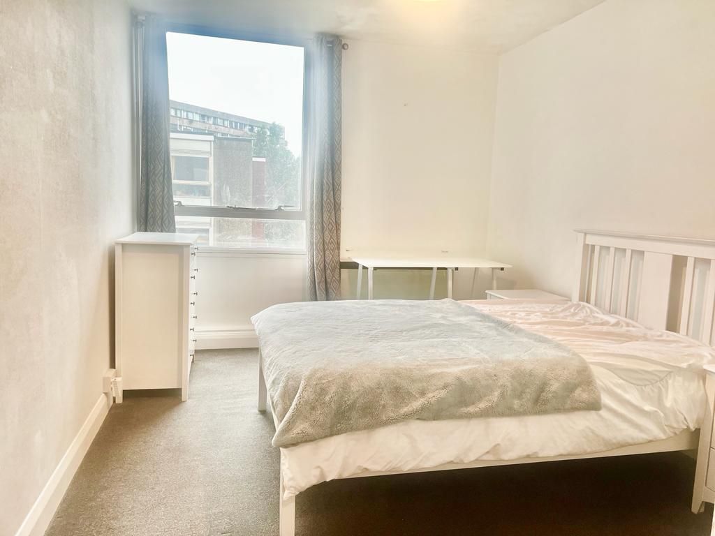 Property photo 3 of 9 Gallery