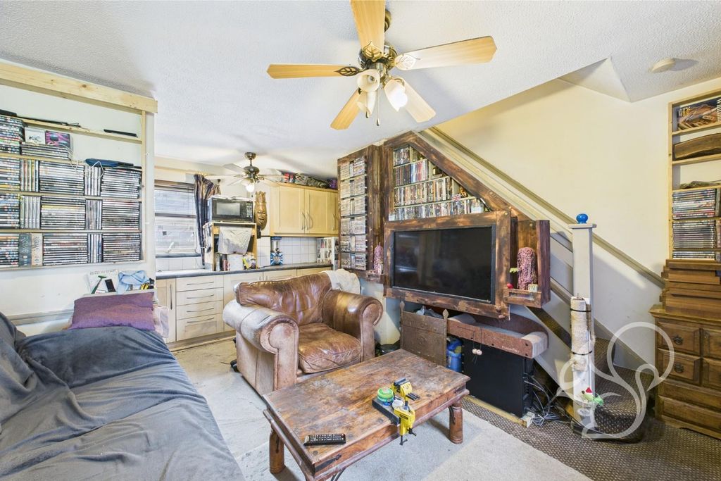 Property photo 2 of 7 Cam05287G0-Pr0064-Still007.Jpg