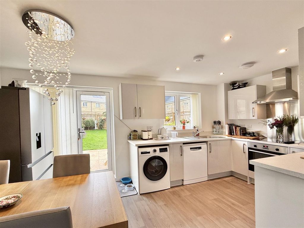 Property photo 2 of 26 Kitchen_Diner.Jpeg