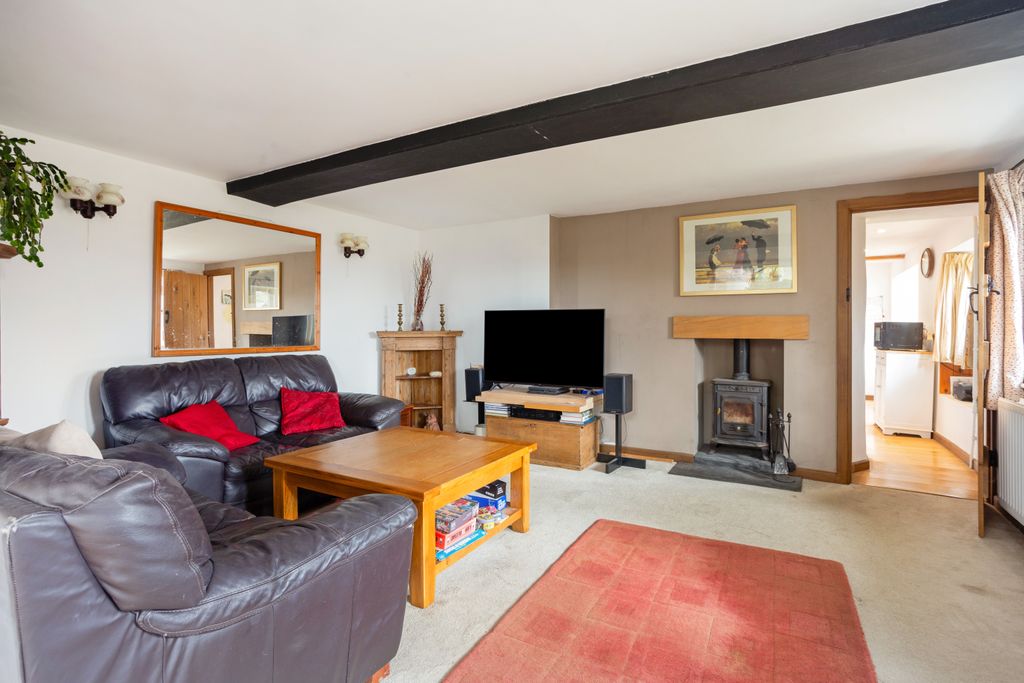 Property photo 2 of 19