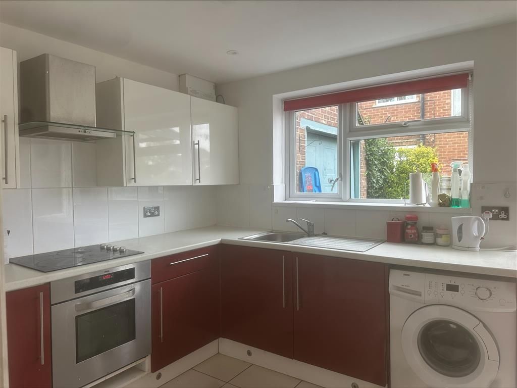 Property photo 3 of 13 Kitchen
