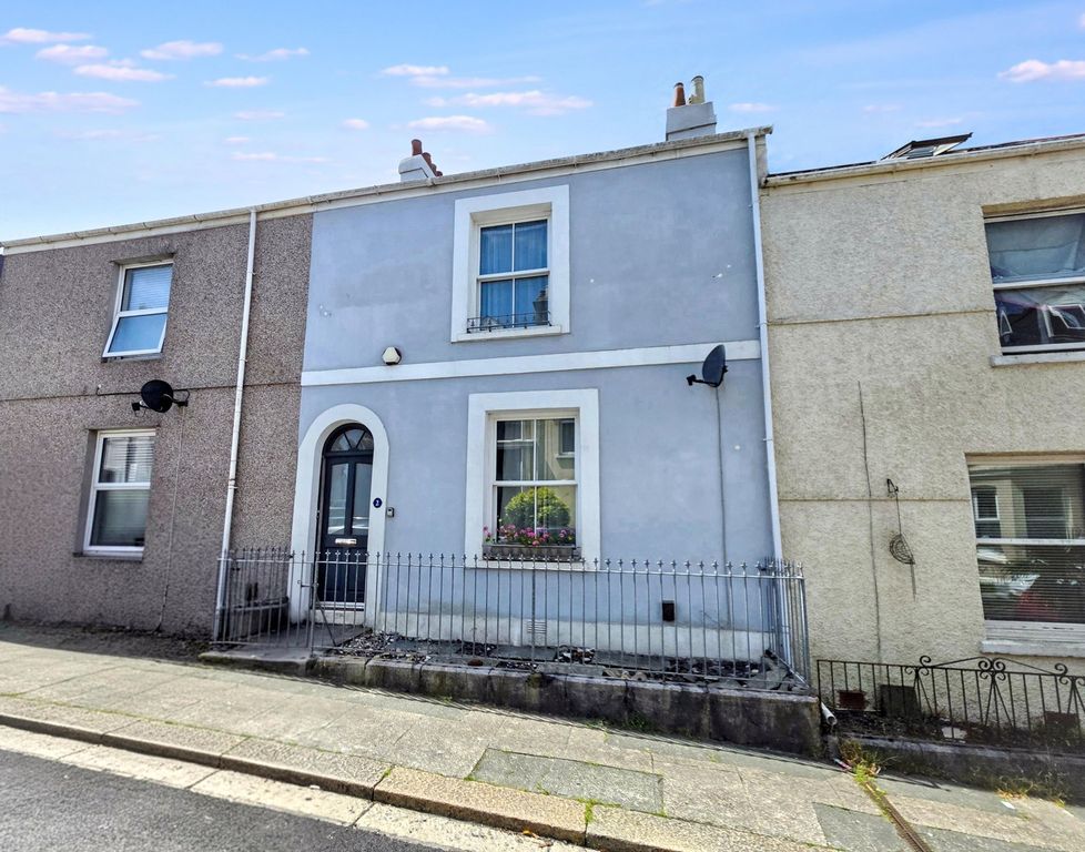 Property photo 1 of 17