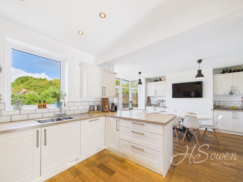 Property photo 3 of 24 Photo 2