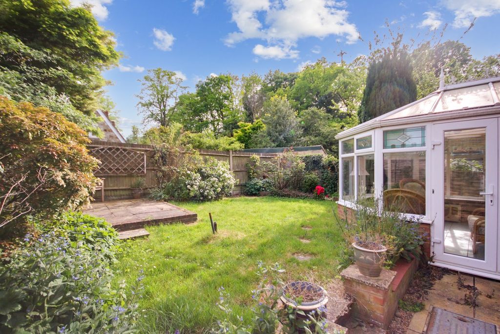 Property photo 2 of 16