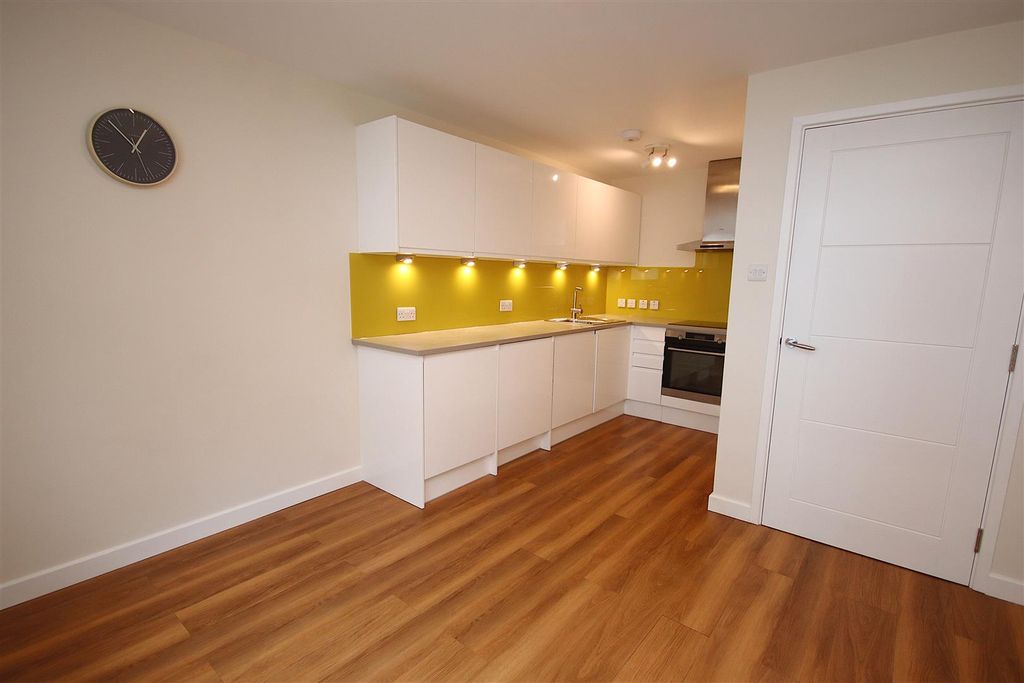 Property photo 2 of 9 Img_8138.Jpg