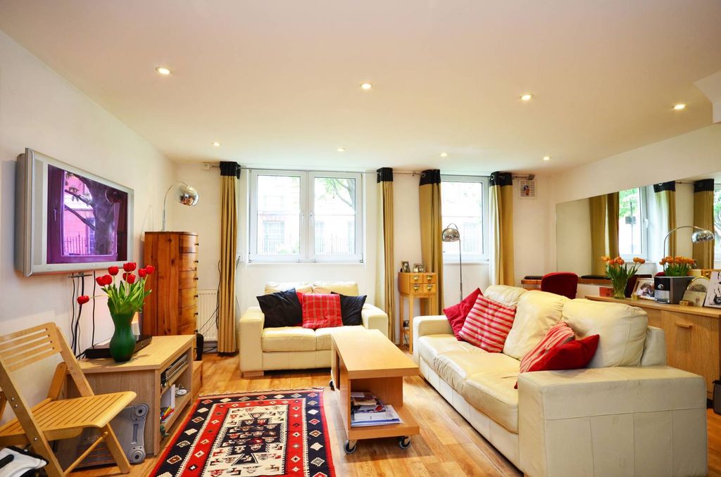 Property photo 2 of 7
