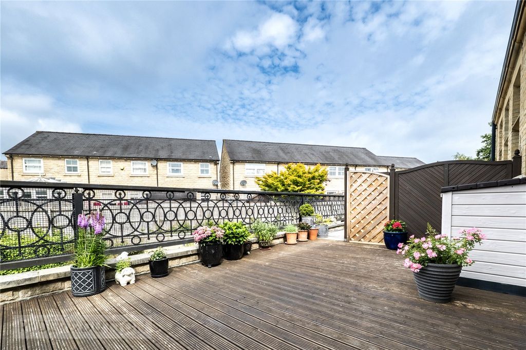 Additional image 7 of 2 bed flat for saleHaworth Close, Halifax, West Yorkshire HX1