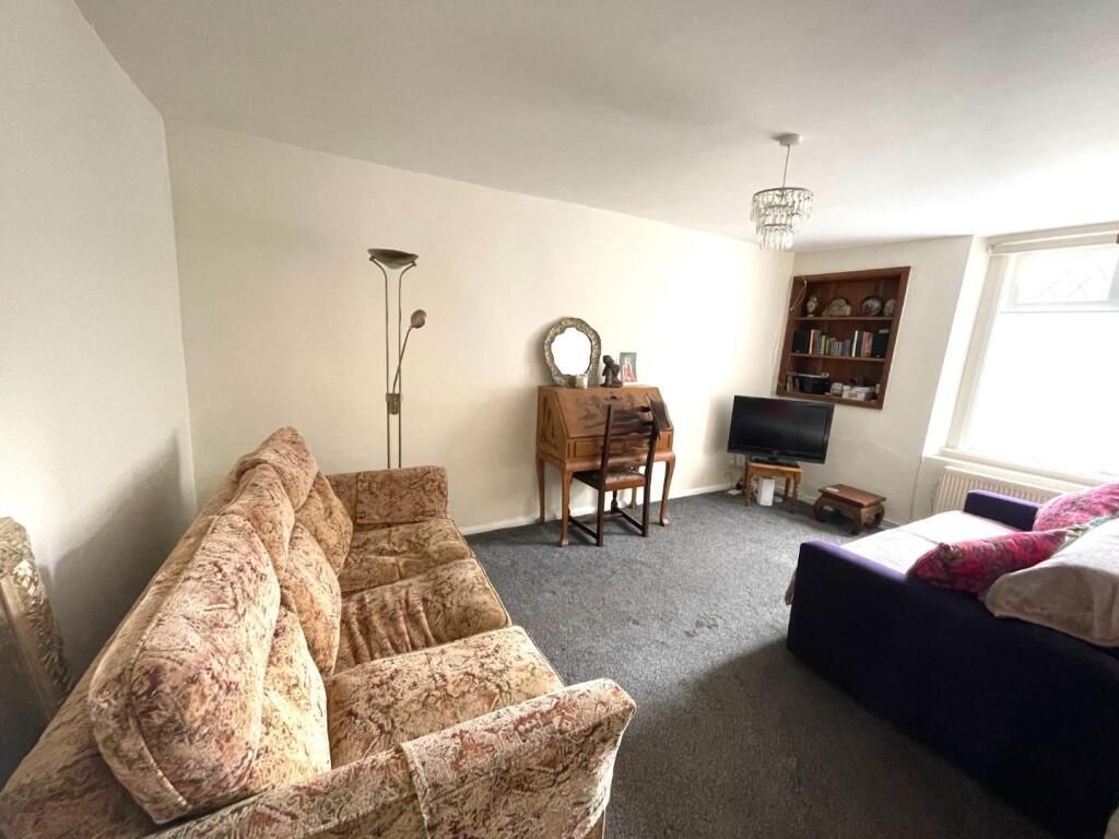 Property photo 3 of 18 Photo 2