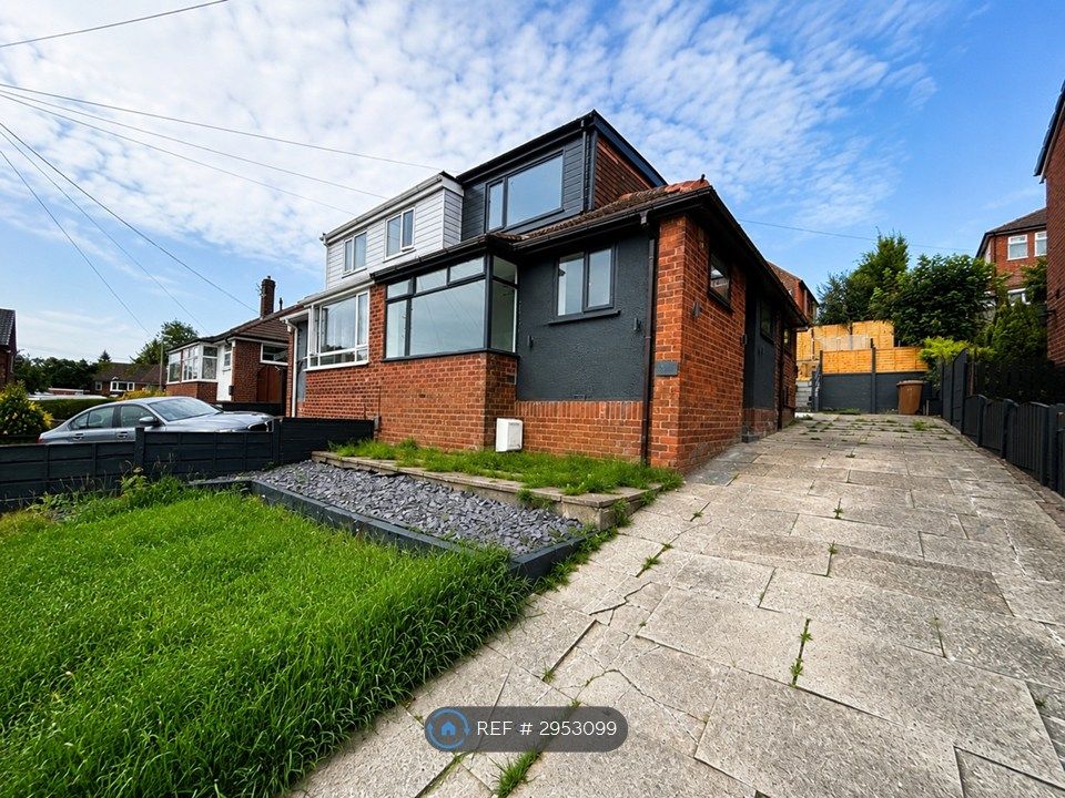 Property photo 2 of 12