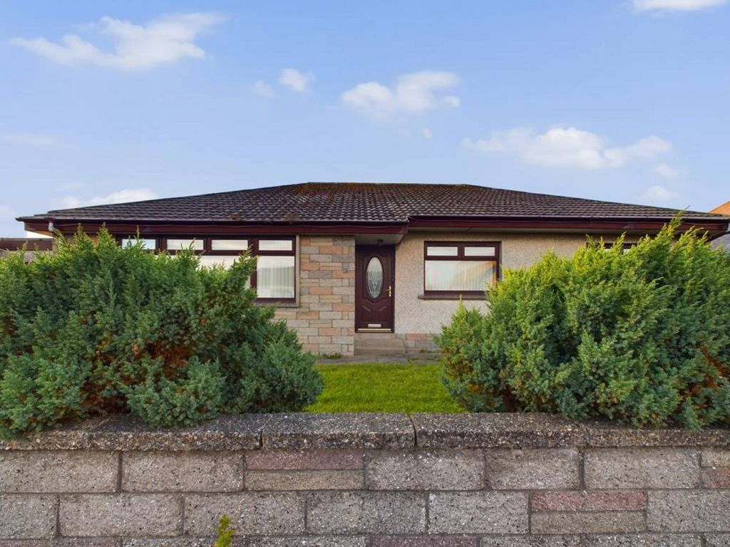 Property photo 1 of 31