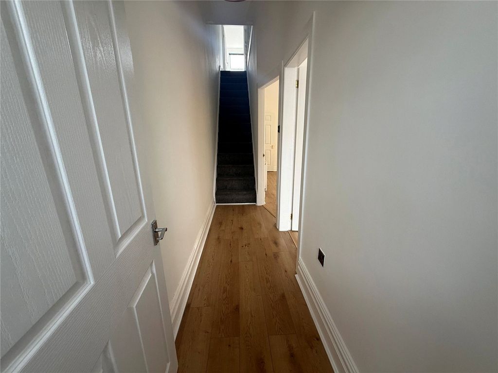 Property photo 2 of 13 Picture No. 06
