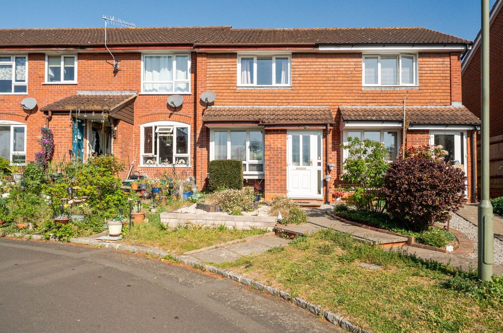 Property photo 1 of 11 1447472-1-69E88B1...