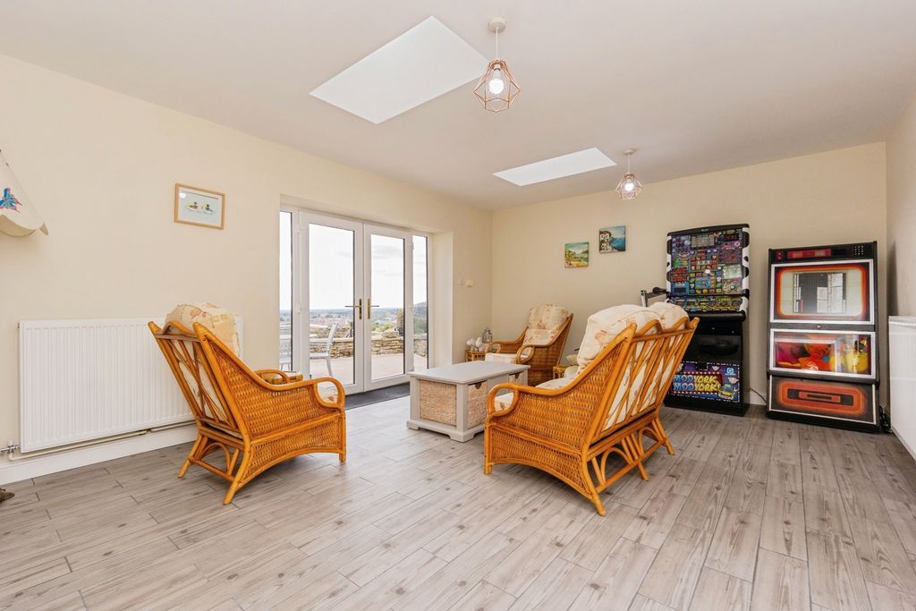 Additional image 3 of 4 bed detached house for saleGrains Road, Shaw, Oldham, Greater Manchester OL2